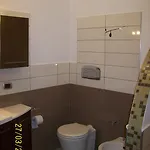 Bed and Breakfast Domos Le Due Tuie