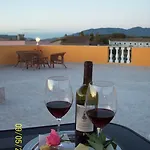 Bed and Breakfast Domos Le Due Tuie