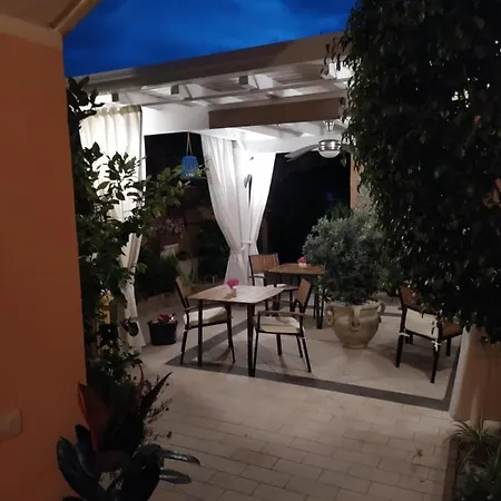 Bed & Breakfast Domos Le Due Tuie Piscinas