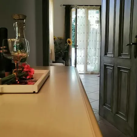 Couette-café Domos Le Due Tuie
