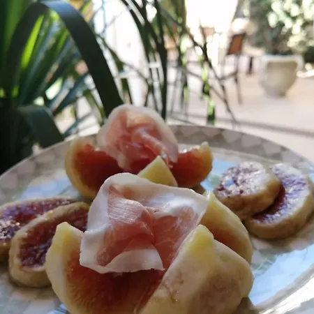 Domos Le Due Tuie פישינאס