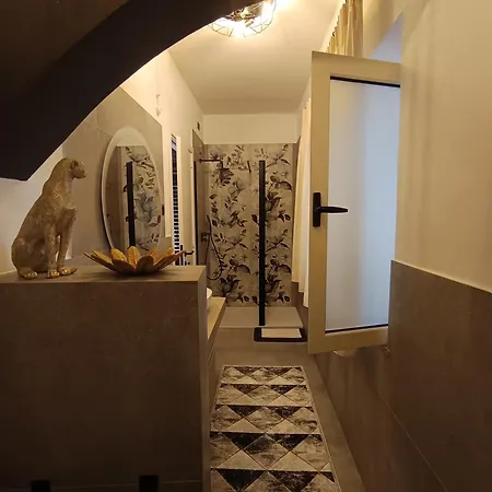 Domos Le Due Tuie Bed & Breakfast 3*