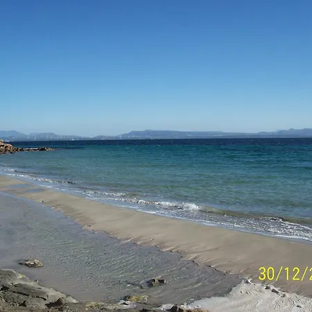 Bed & Breakfast Domos Le Due Tuie