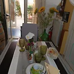 Domos Le Due Tuie Couette-café
