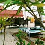 B&B Domos Le Due Tuie