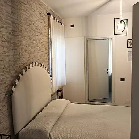 Domos Le Due Tuie Oda ve Kahvaltı 3*