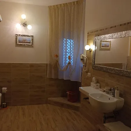 Oda ve Kahvaltı Domos Le Due Tuie 3*