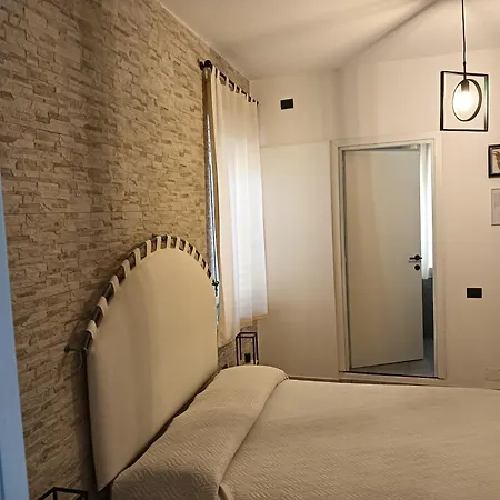 Domos Le Due Tuie Oda ve Kahvaltı 3*