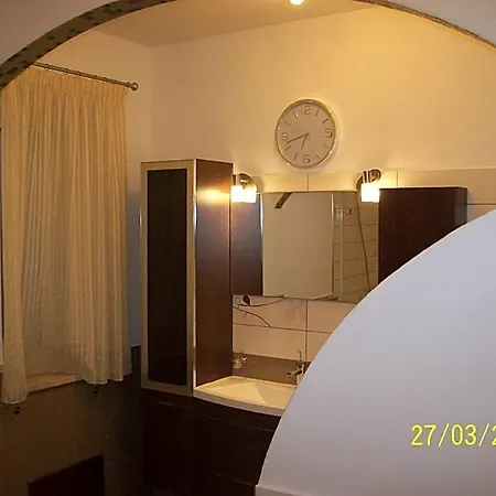 Domos Le Due Tuie Bed & Breakfast