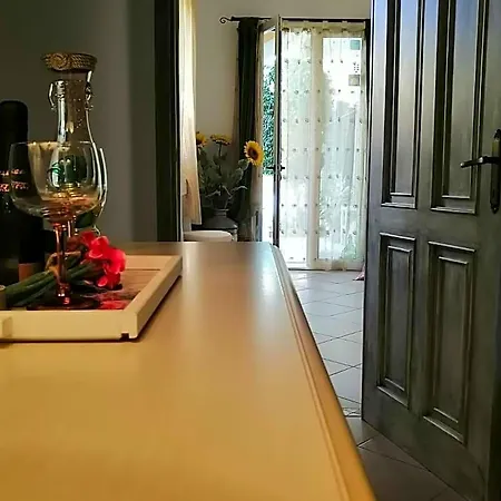 Domos Le Due Tuie Bed and breakfast 3*