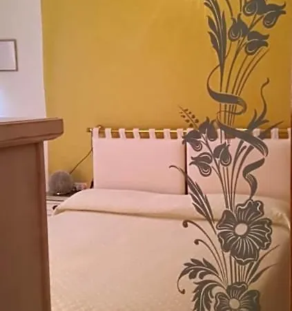 Domos Le Due Tuie Bed and breakfast
