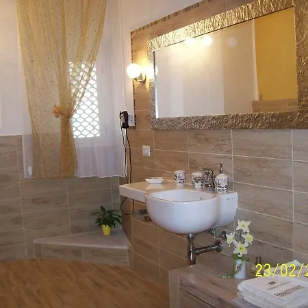 Bed & Breakfast Domos Le Due Tuie